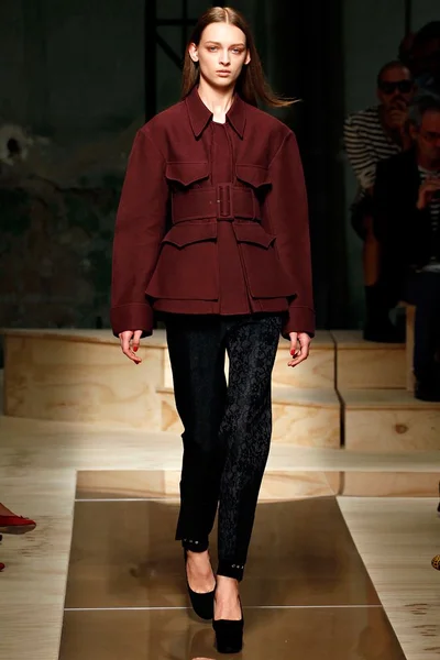 Look 2